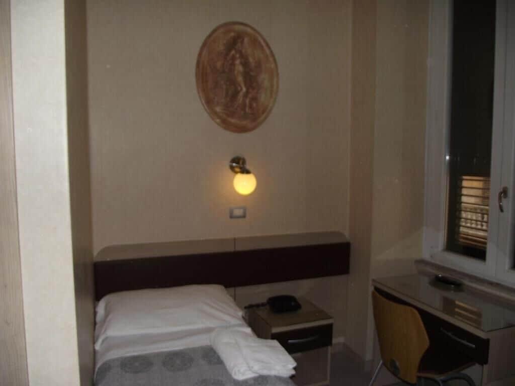 Elide Hotel Rom